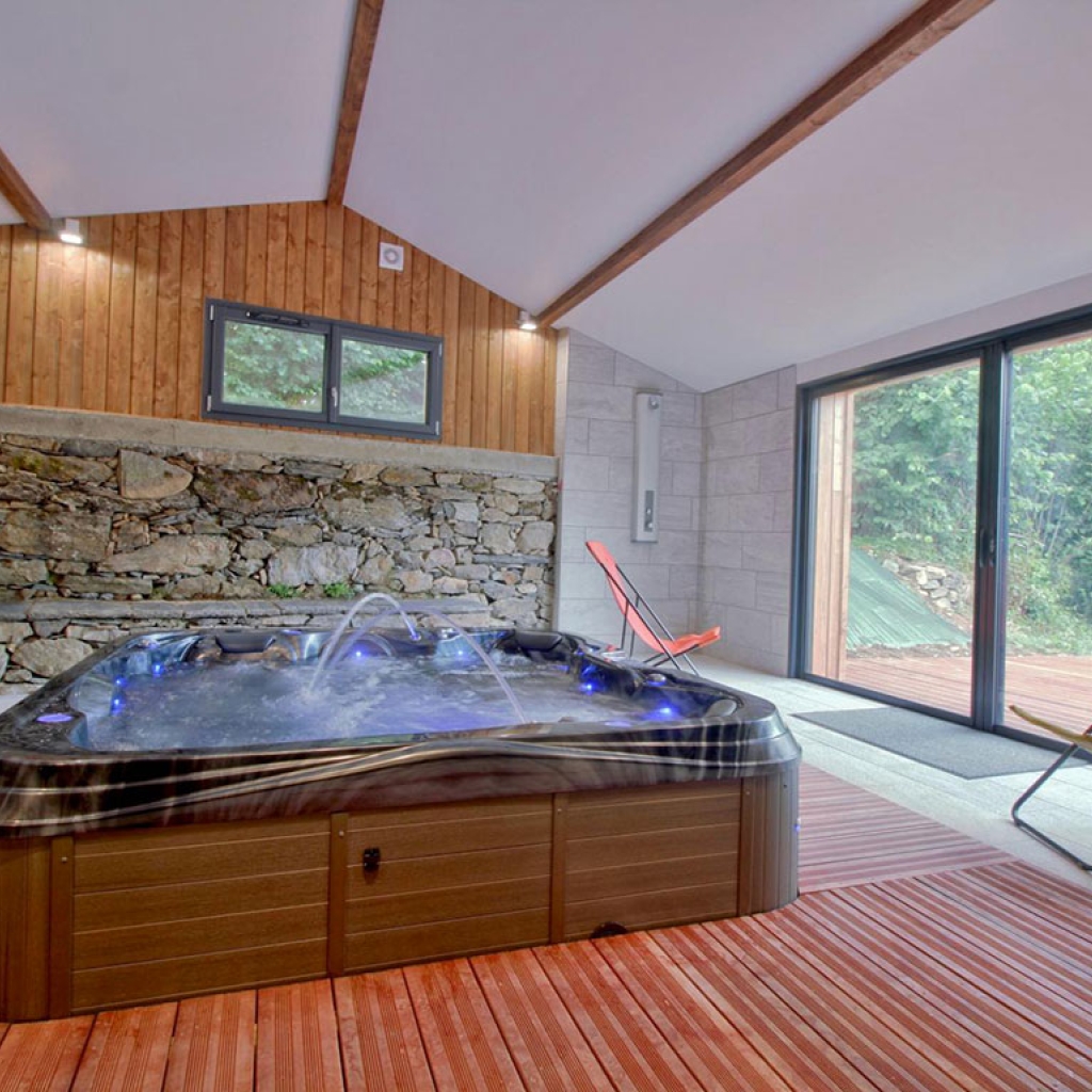jacuzzi-
